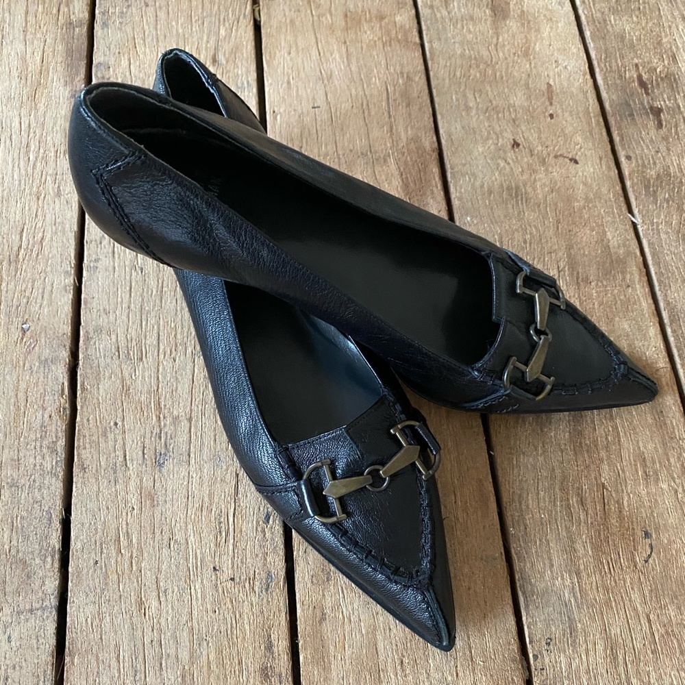 Stuart Weitzman | Women's Pointed Flats Size 8.5